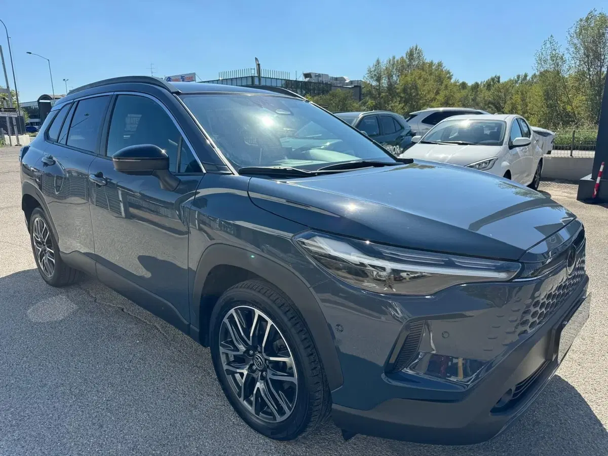 Toyota Corolla Cross usata a Modena (4)