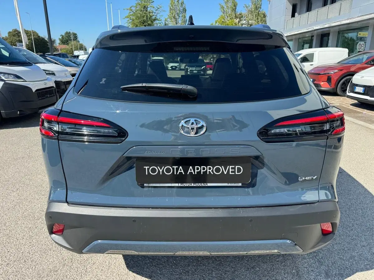 Toyota Corolla Cross usata a Modena (7)
