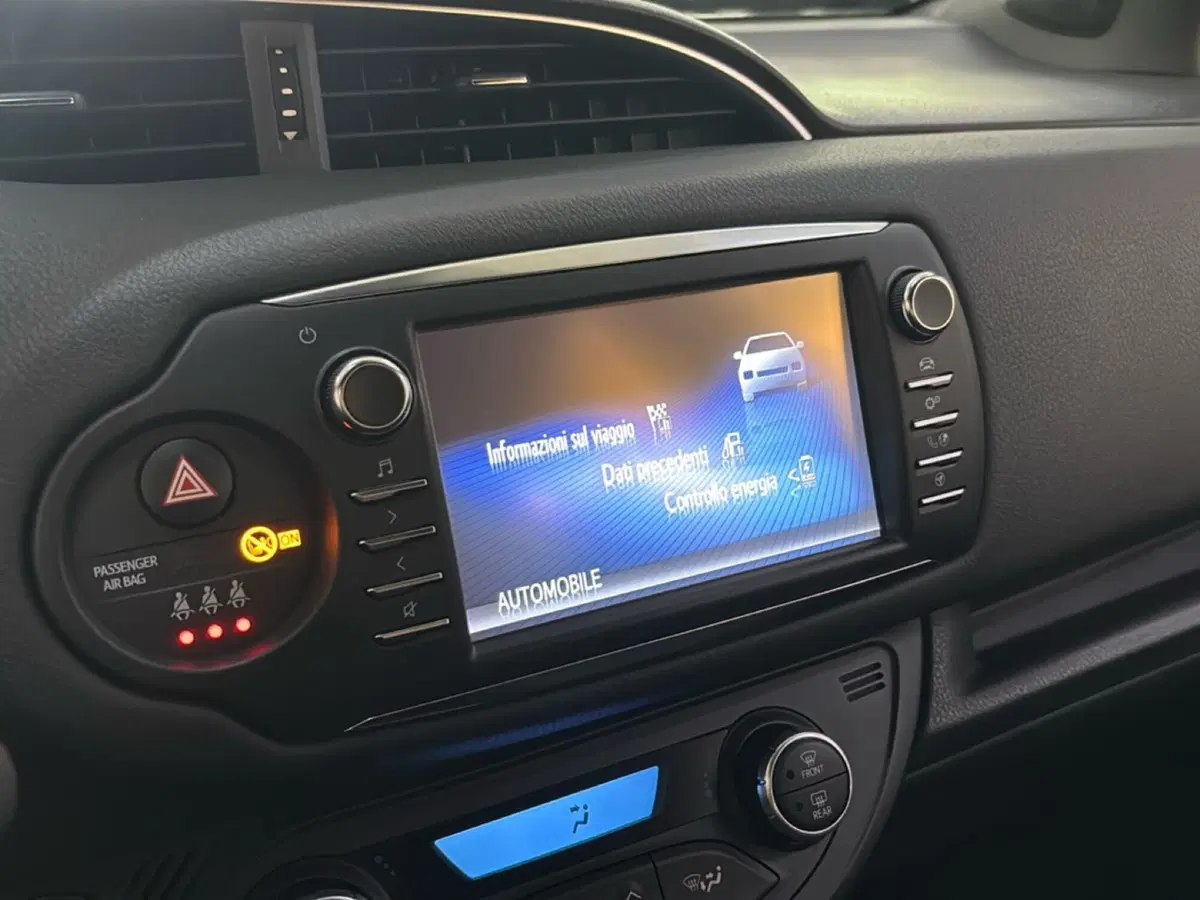 Toyota Yaris usata a Bologna (11)