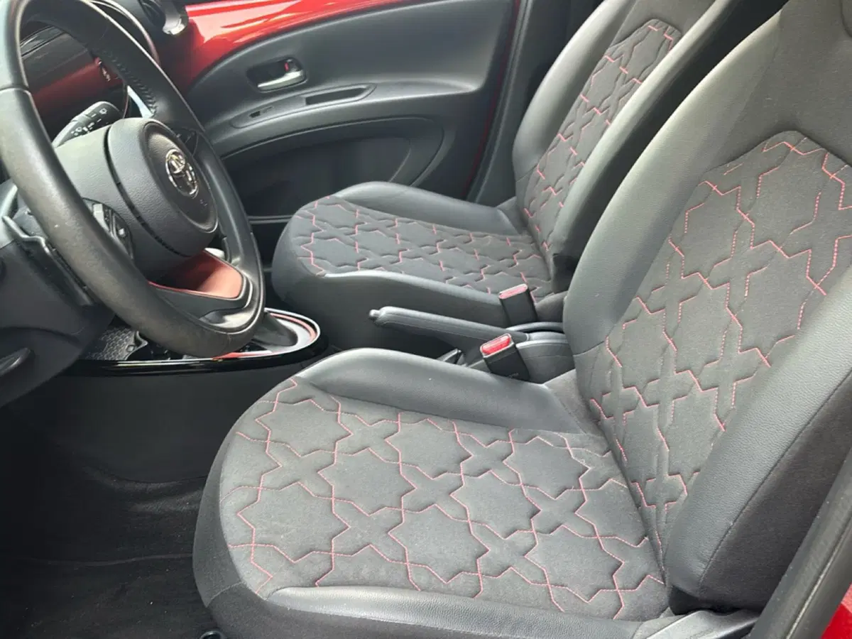 Toyota Aygo X usata a Bologna (8)