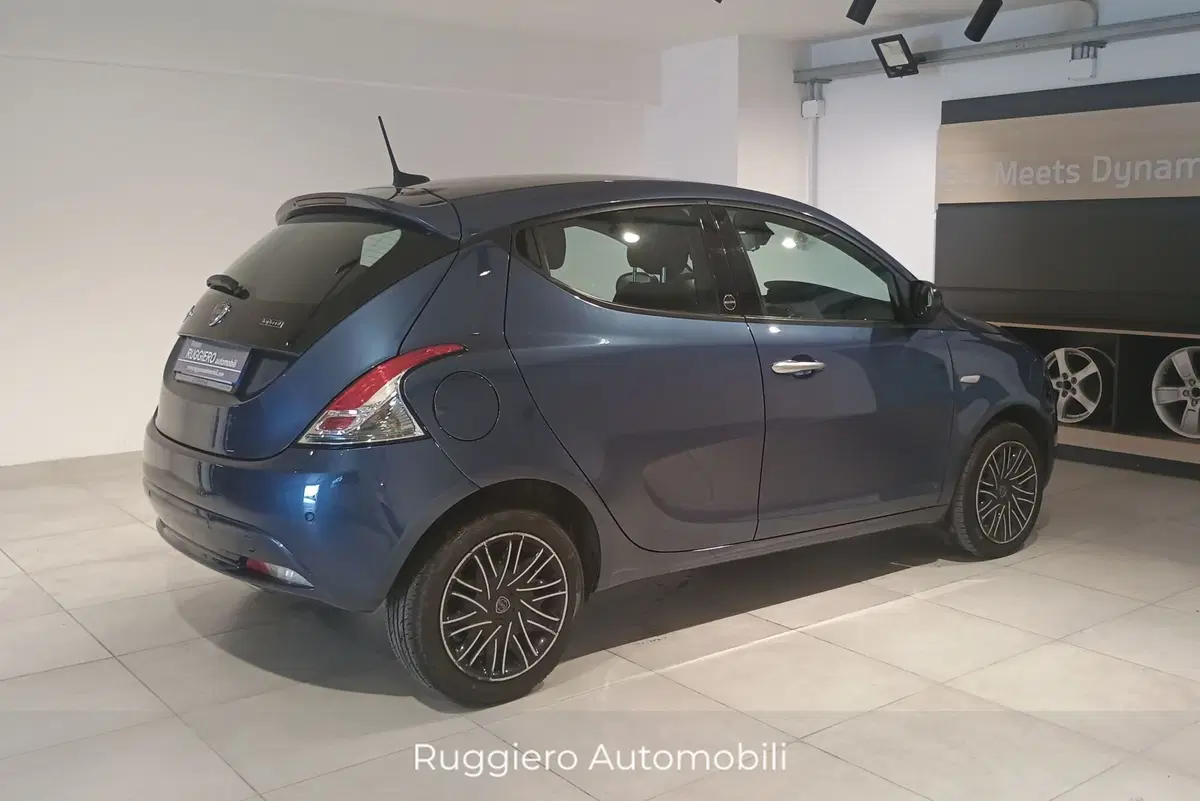 Lancia Ypsilon usata a Catanzaro (6)