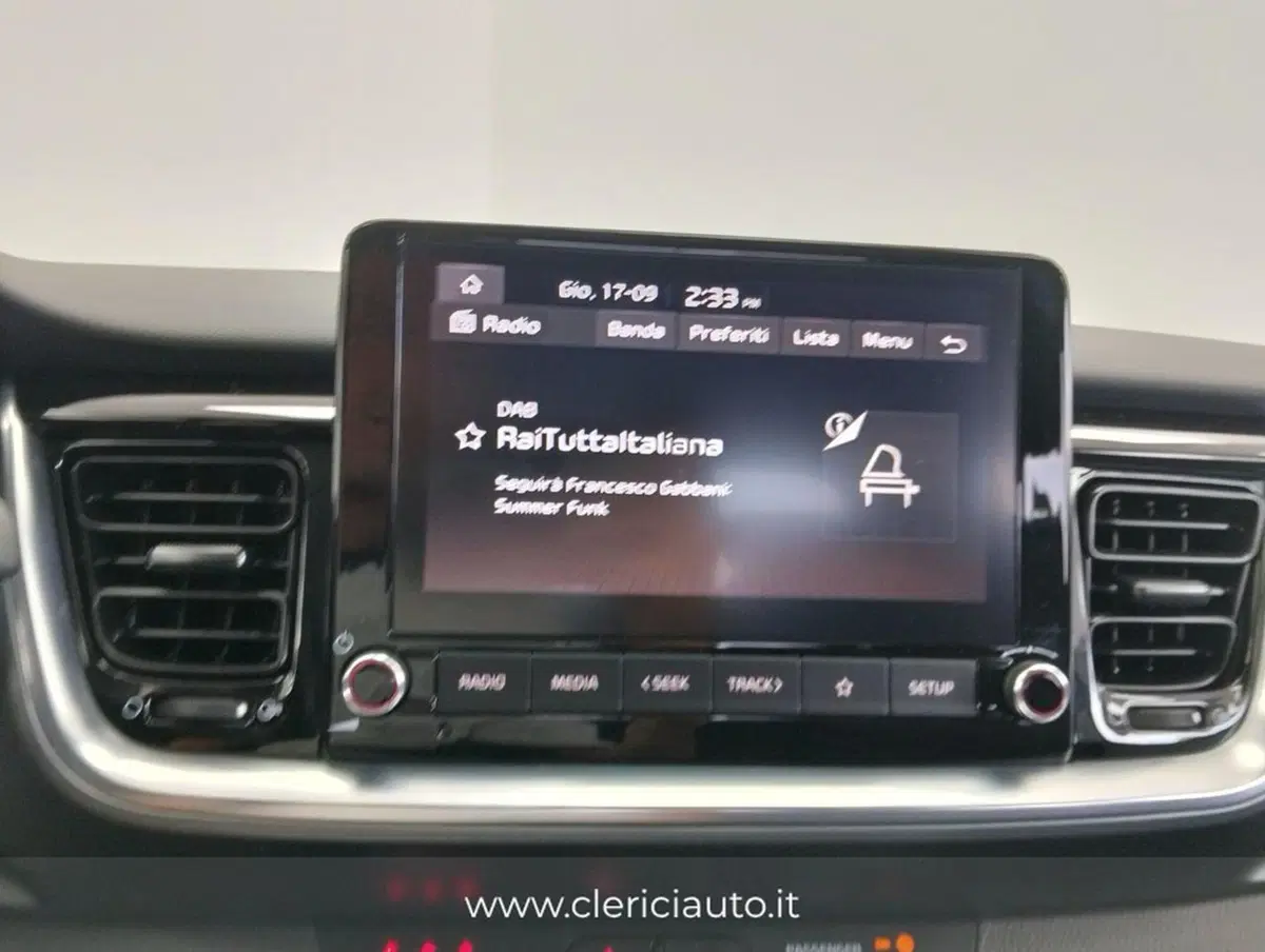 Kia Stonic usata a Como (13)