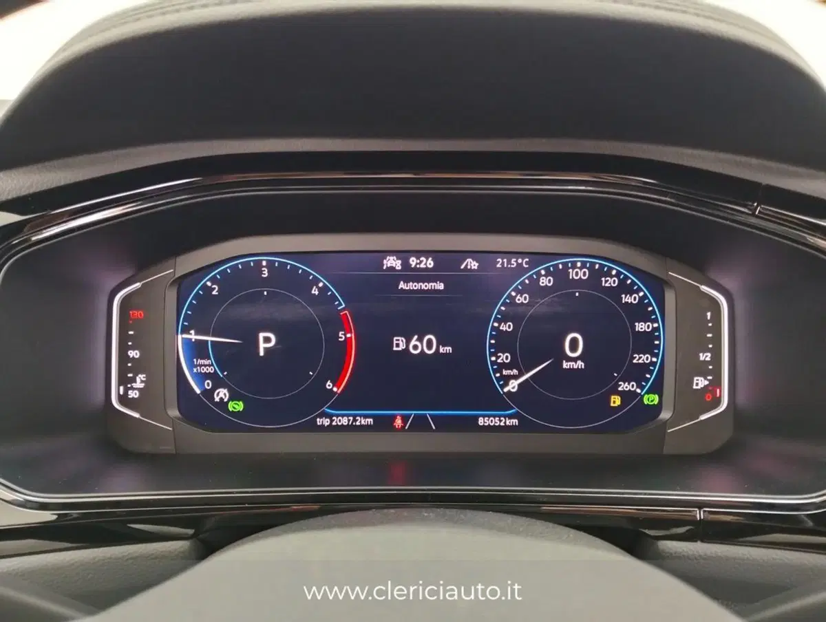 Volkswagen T-Roc usata a Como (12)
