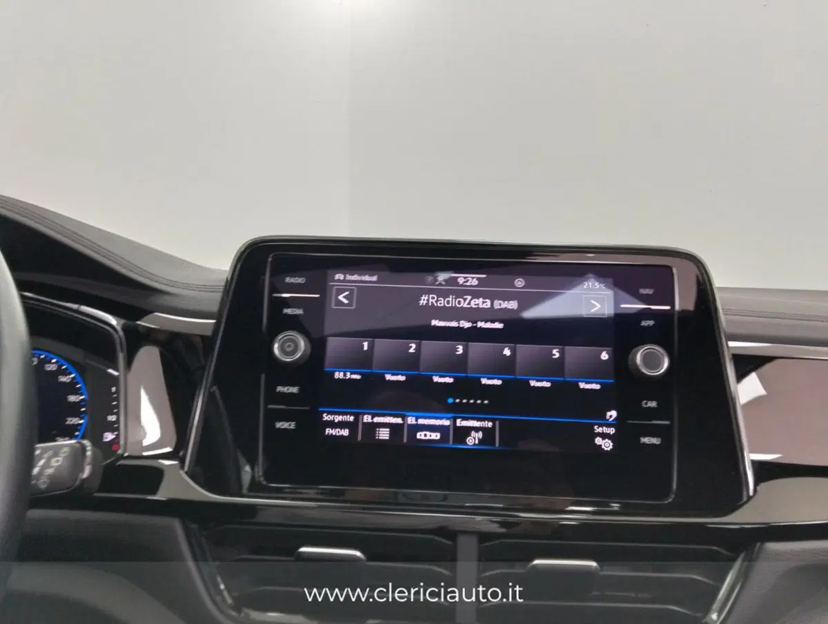 Volkswagen T-Roc usata a Como (13)