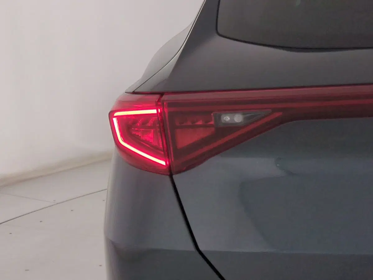 Cupra Formentor usata a Roma (8)
