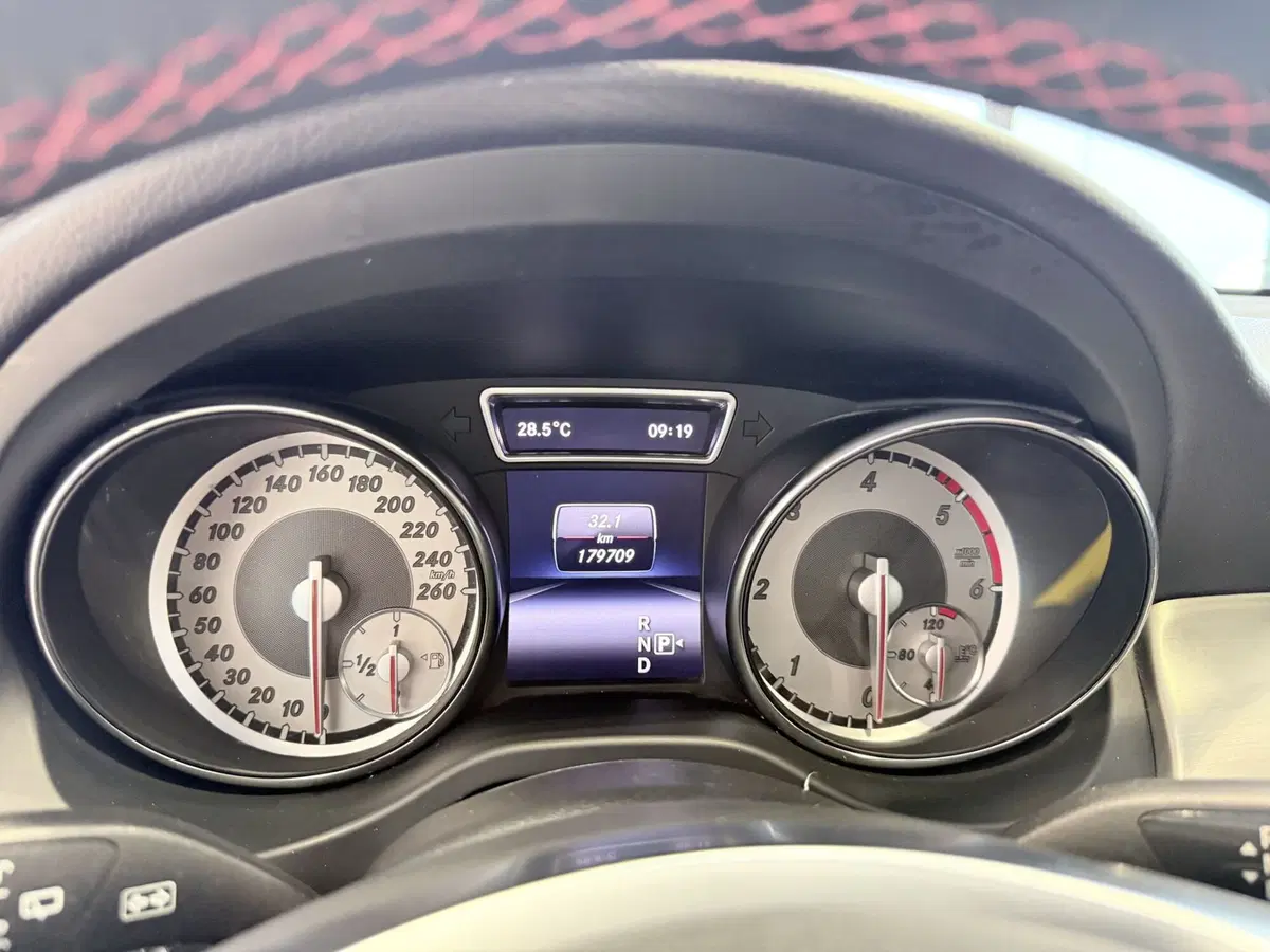 Mercedes-Benz GLA SUV usata a Latina (19)