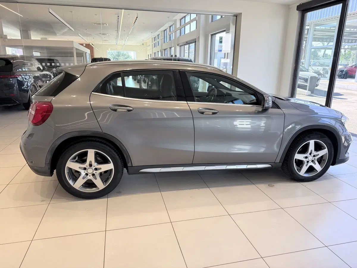 Mercedes-Benz GLA SUV usata a Latina (5)