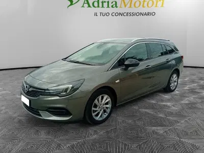 Opel Astra Station Wagon 1.5 CDTI 122 CV S&S AT9 Sports Ultimate del 2021 usata a Pordenone