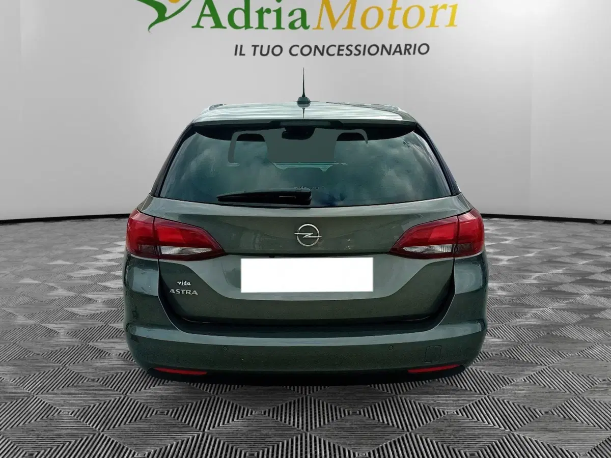 Opel Astra Station Wagon usata a Pordenone (4)