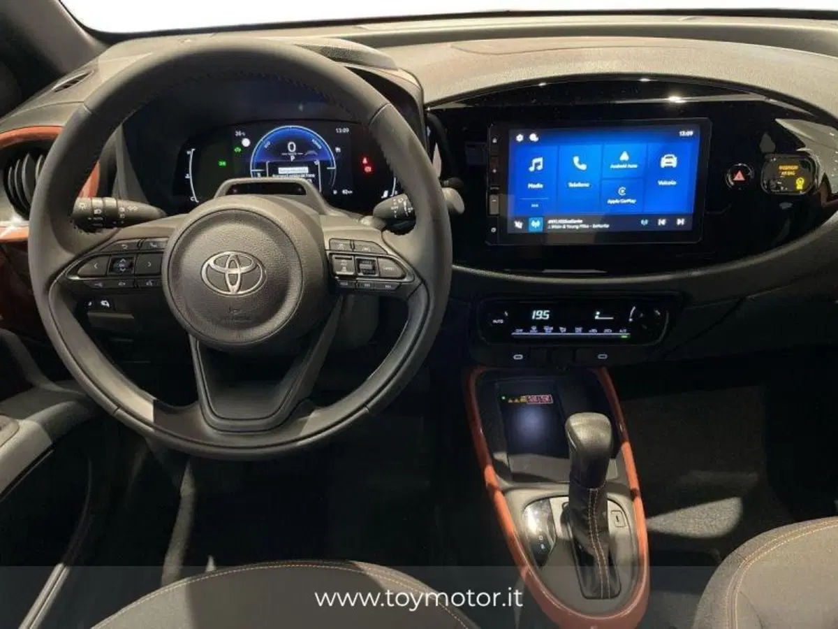 Toyota Aygo X nuova a Perugia (7)