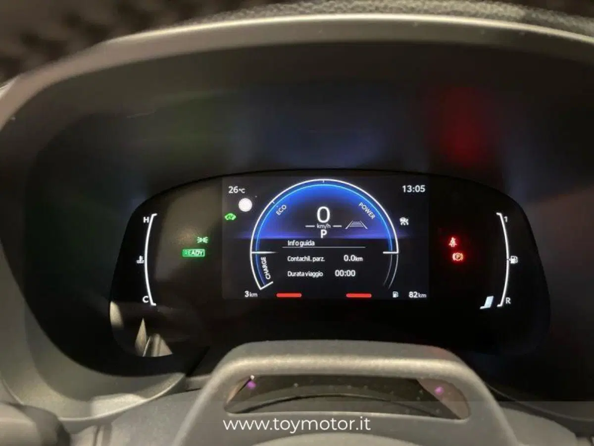Toyota Aygo X nuova a Perugia (8)