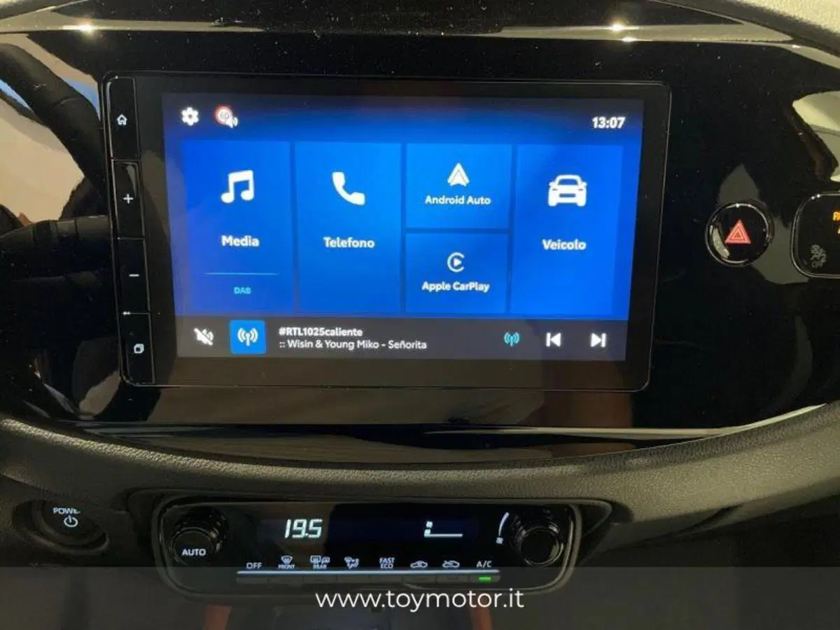 Toyota Aygo X nuova a Perugia (9)