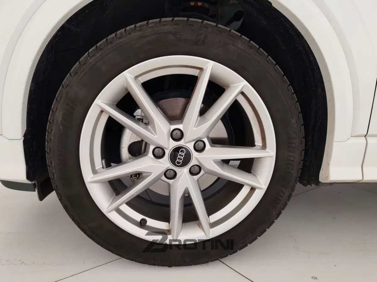 Audi Q2 usata a Massa-Carrara (6)