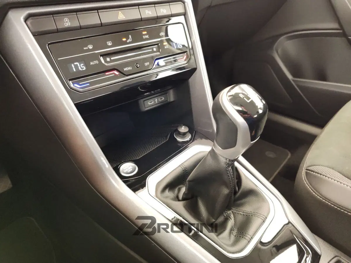 Volkswagen T-Roc usata a Massa-Carrara (11)