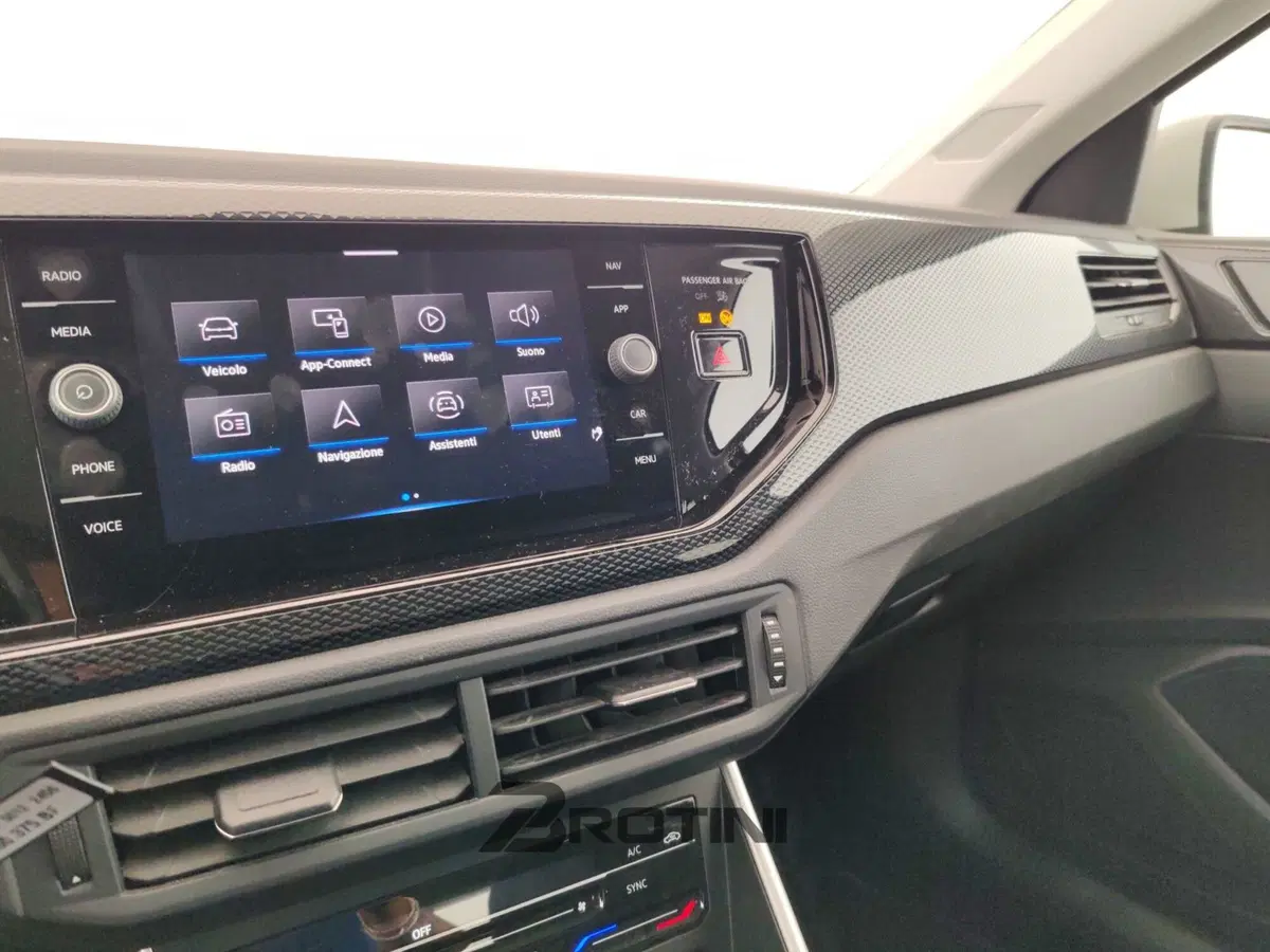 Volkswagen Polo usata a Massa-Carrara (11)