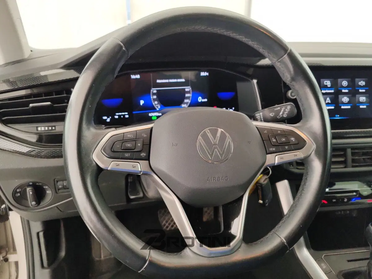 Volkswagen Polo usata a Massa-Carrara (12)