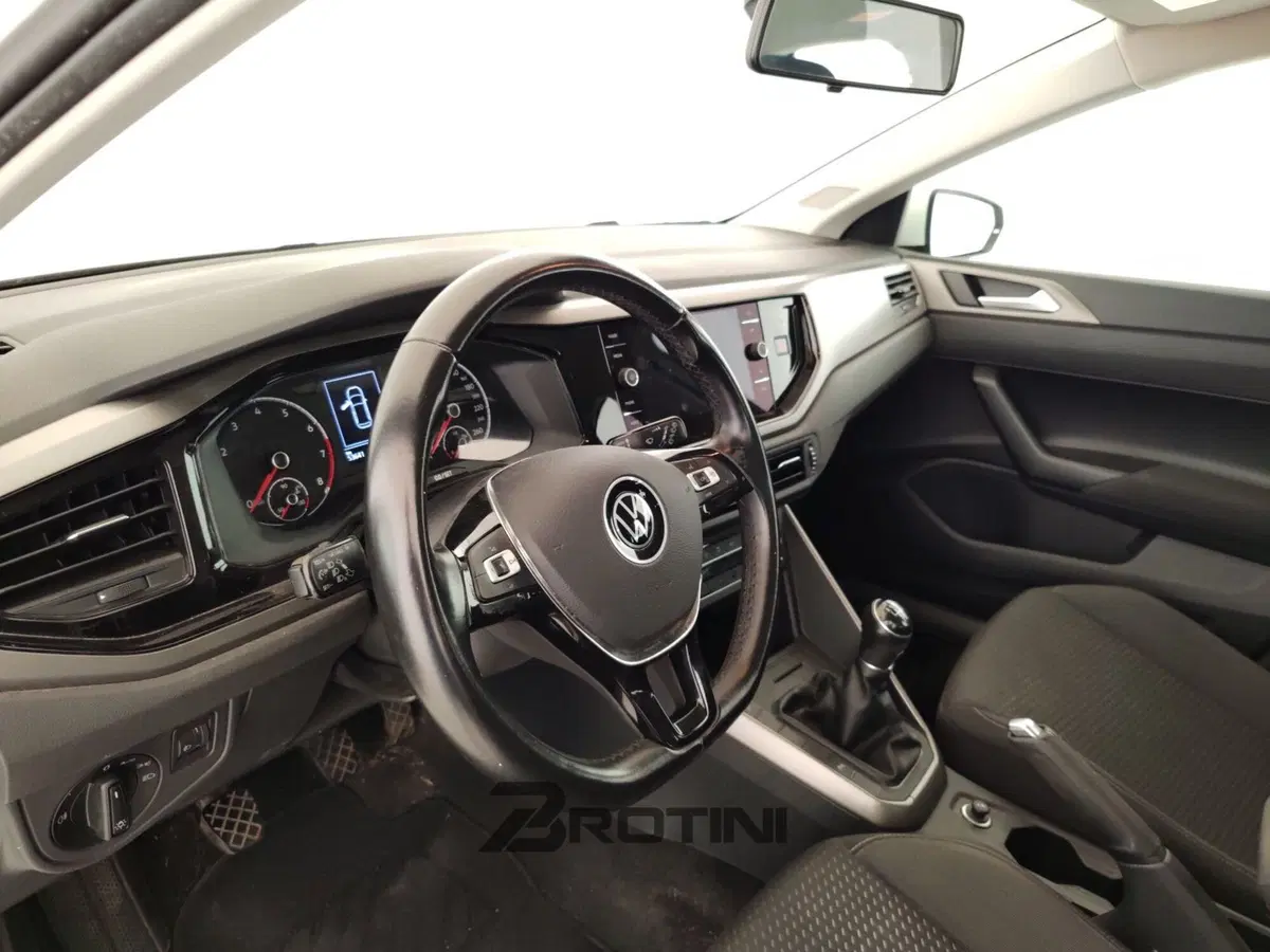 Volkswagen Polo usata a Massa-Carrara (7)