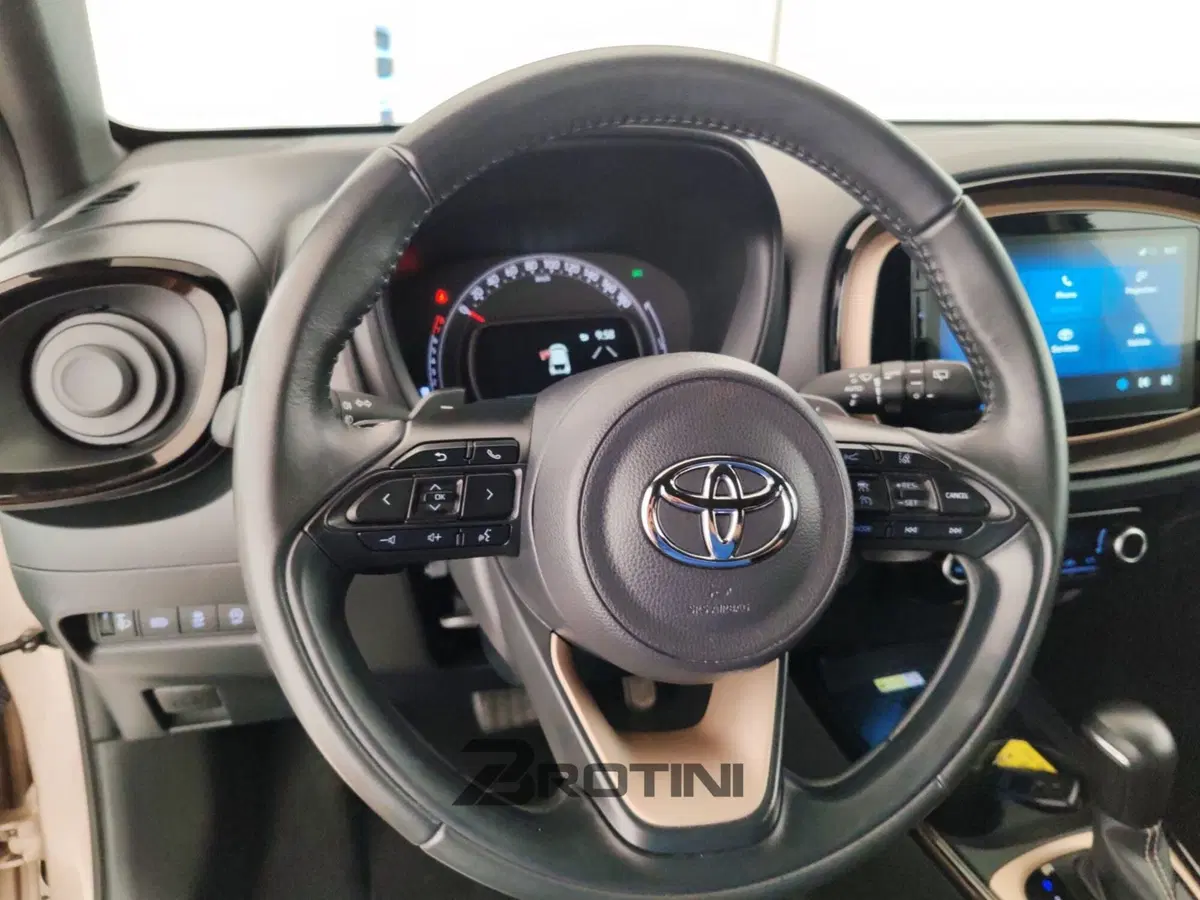 Toyota Aygo X usata a Massa-Carrara (13)