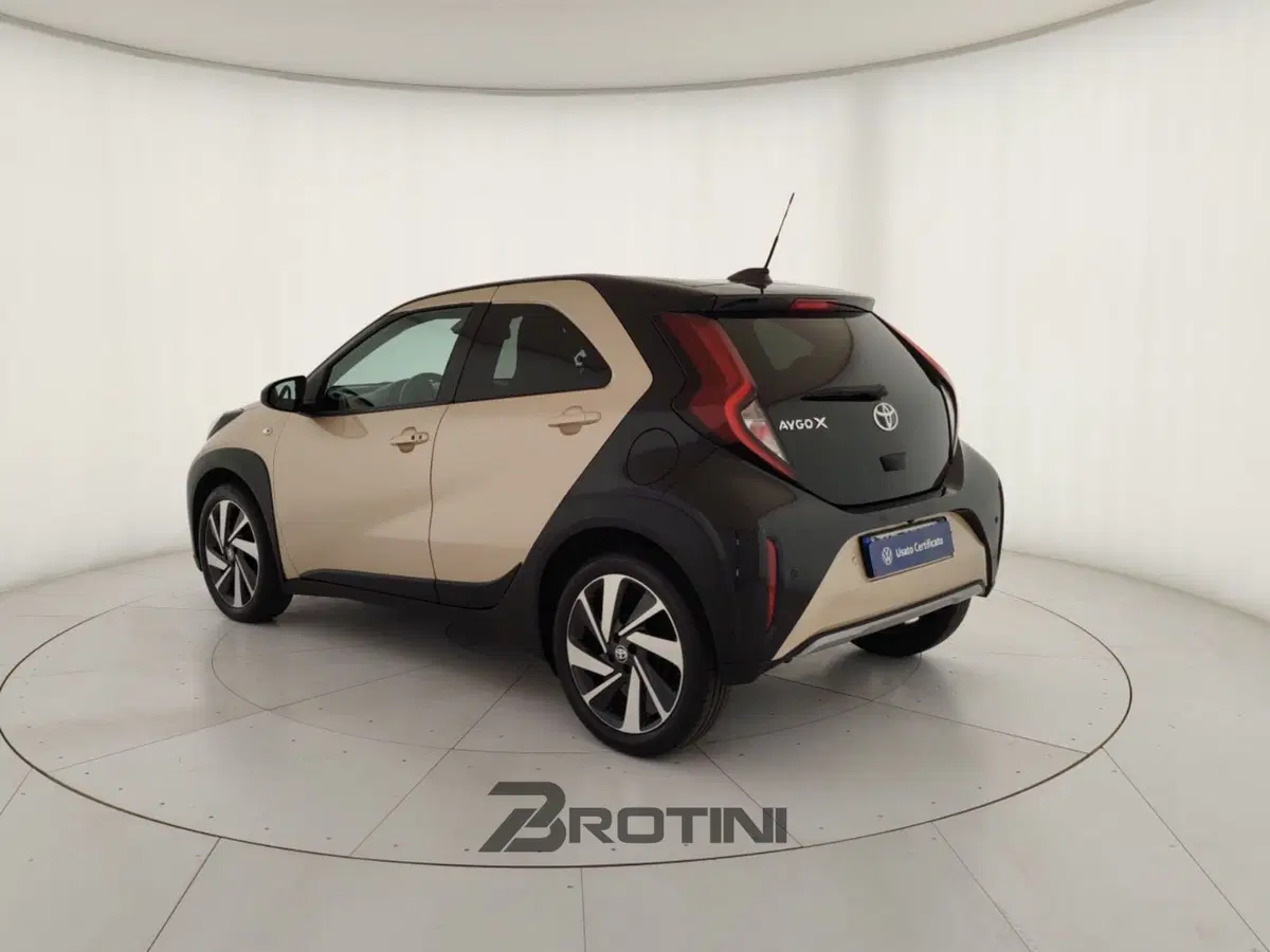 Toyota Aygo X usata a Massa-Carrara (2)