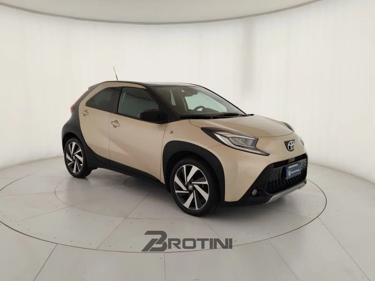 Toyota Aygo X usata a Massa-Carrara (4)
