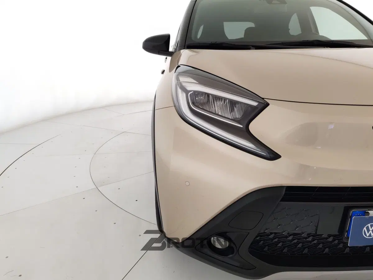 Toyota Aygo X usata a Massa-Carrara (5)