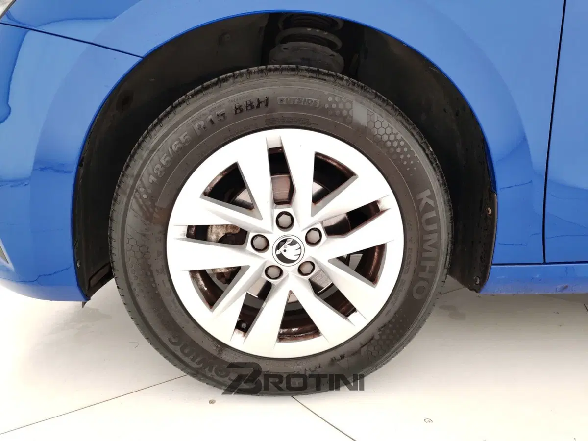 Skoda Fabia usata a Massa-Carrara (6)