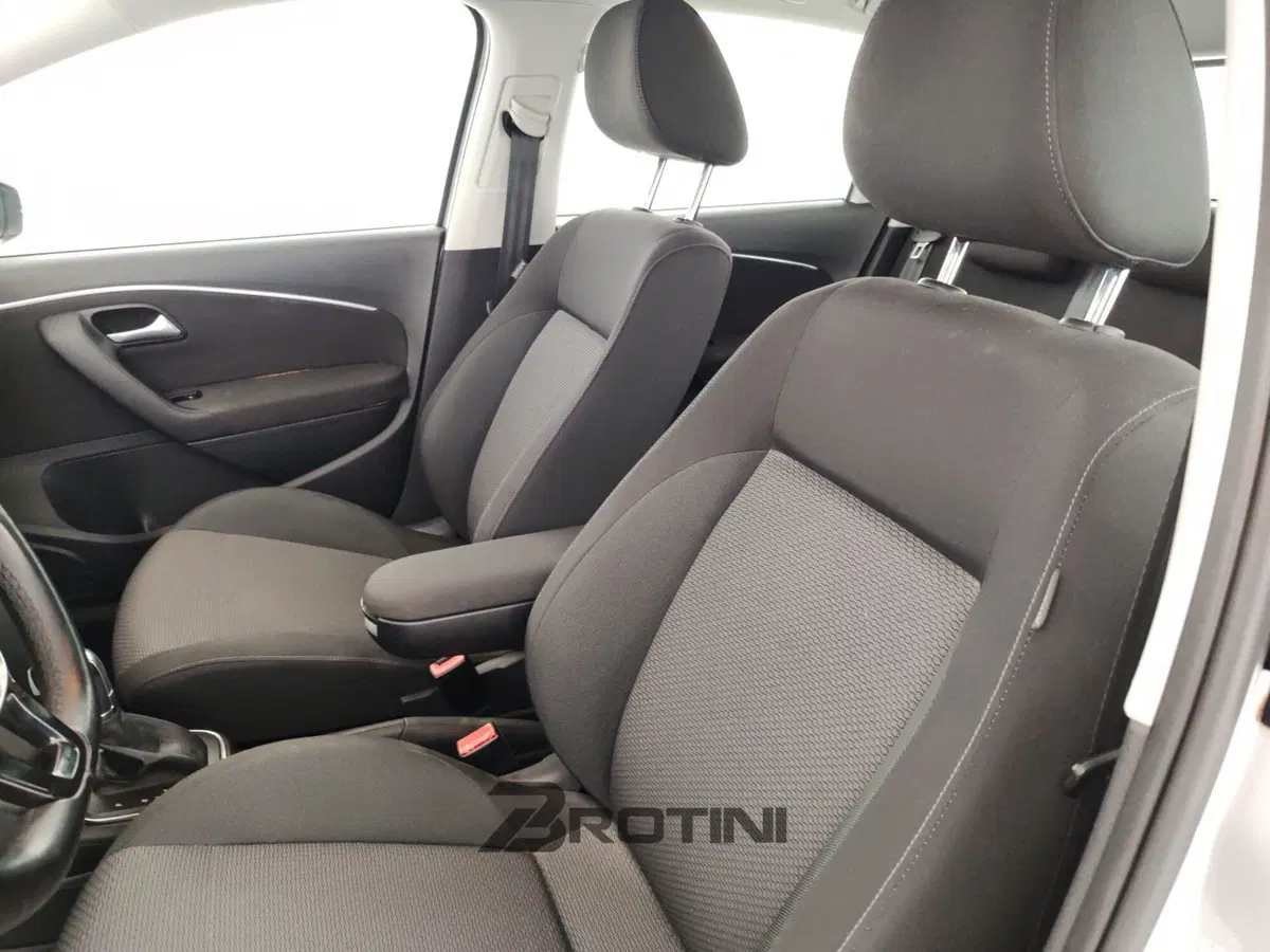 Volkswagen Polo usata a Massa-Carrara (9)