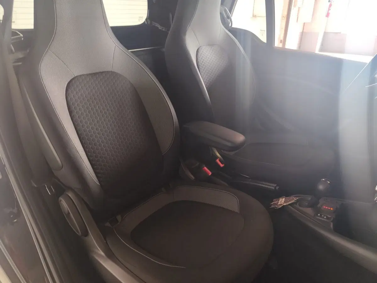smart Fortwo Cabrio usata a Milano (18)