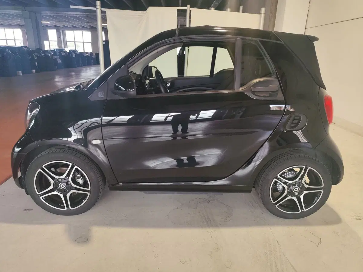 smart Fortwo Cabrio usata a Milano (3)