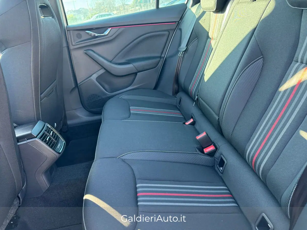 Skoda Kamiq nuova a Salerno (14)