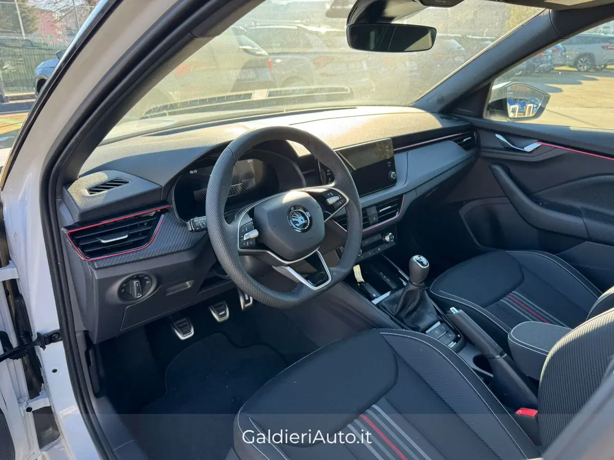 Skoda Kamiq nuova a Salerno (19)