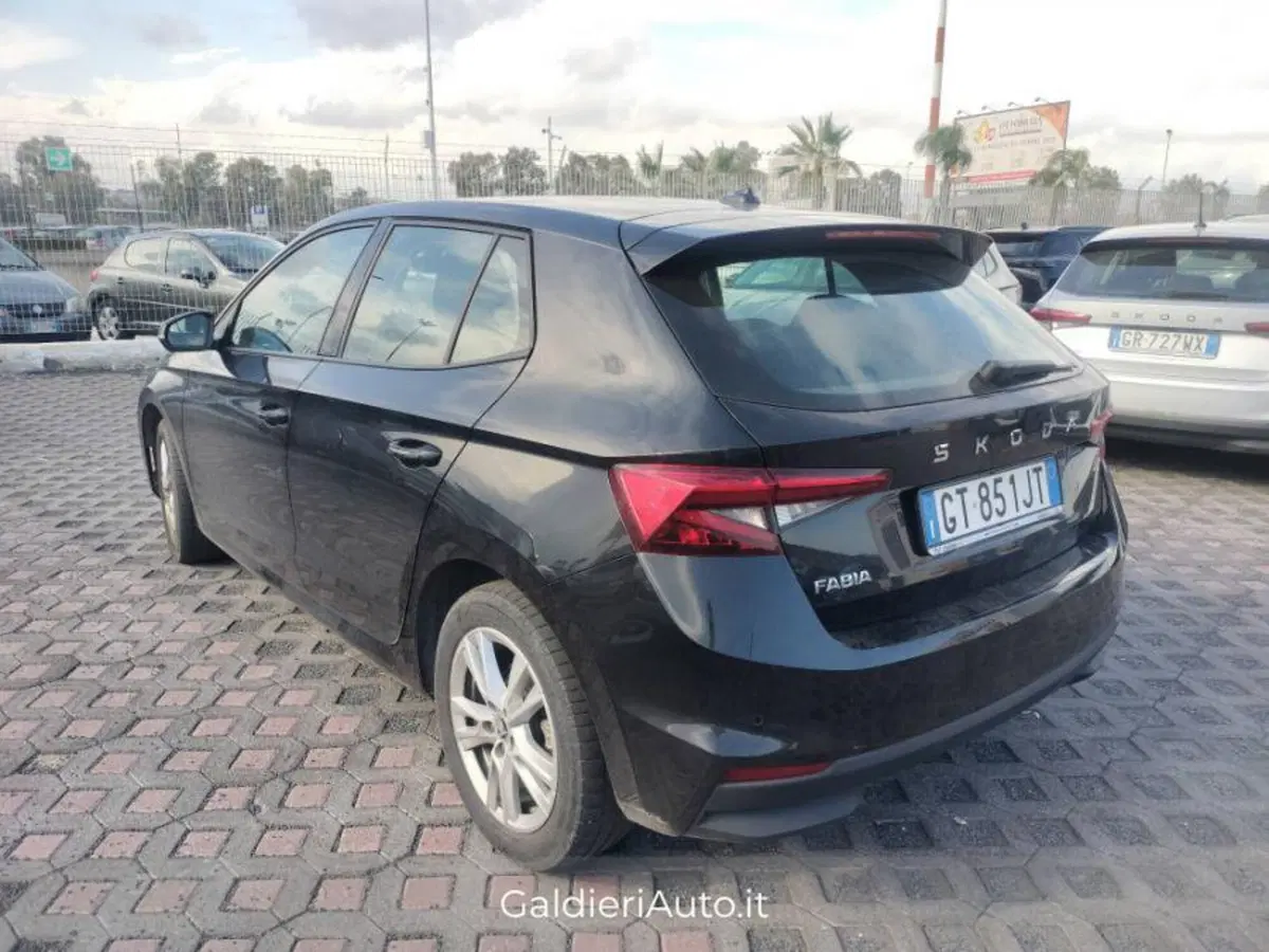 Skoda Fabia usata a Salerno (14)