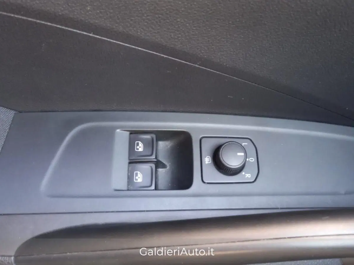 Skoda Fabia usata a Salerno (7)
