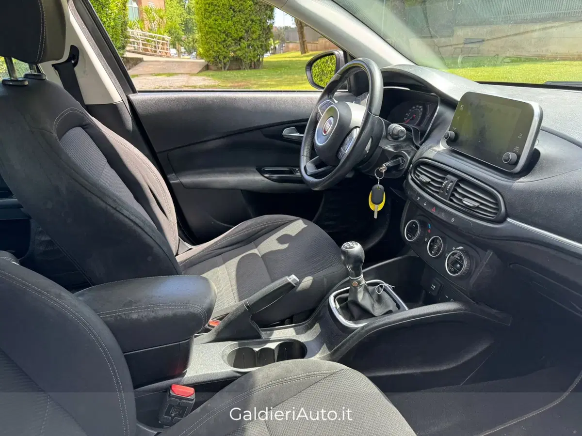 Fiat Tipo Station Wagon usata a Salerno (15)