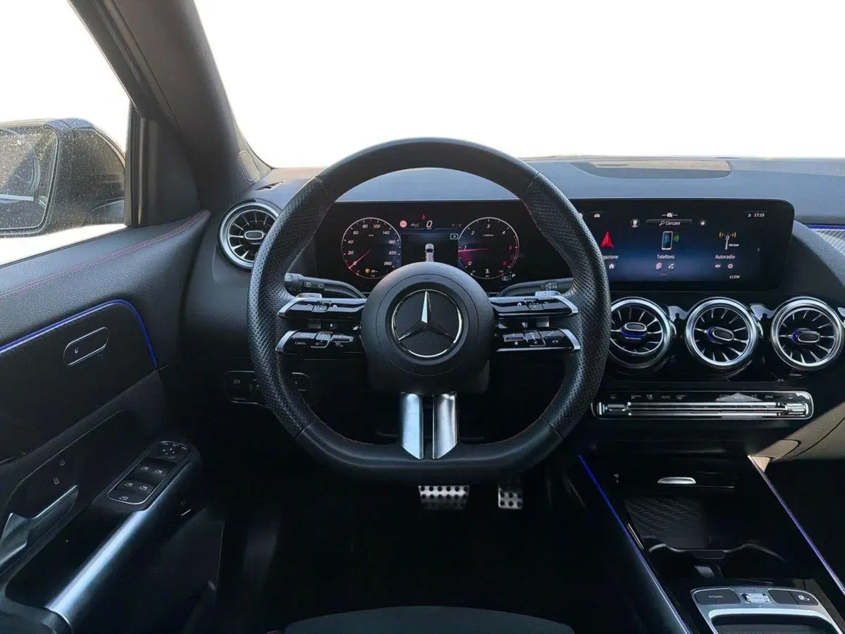 Mercedes-Benz GLA SUV usata a Prato (11)