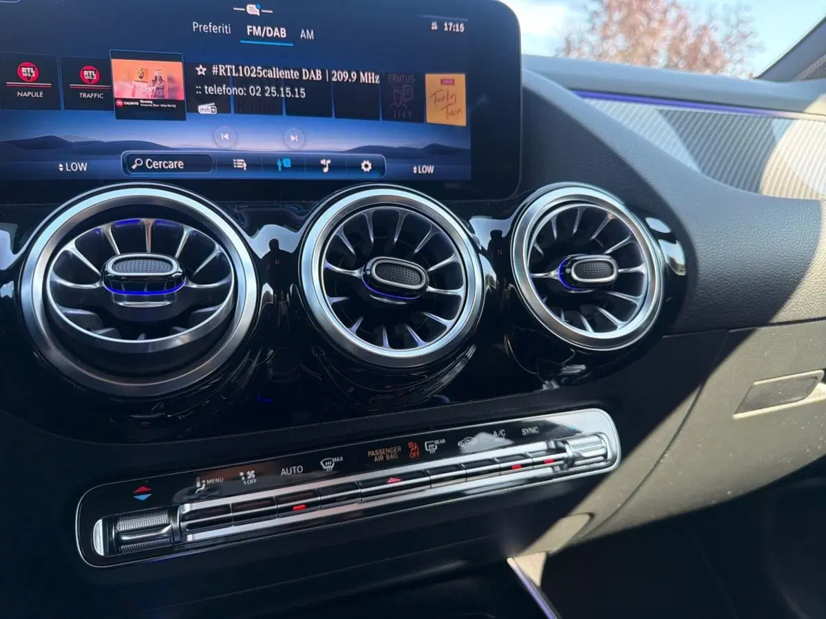 Mercedes-Benz GLA SUV usata a Prato (14)