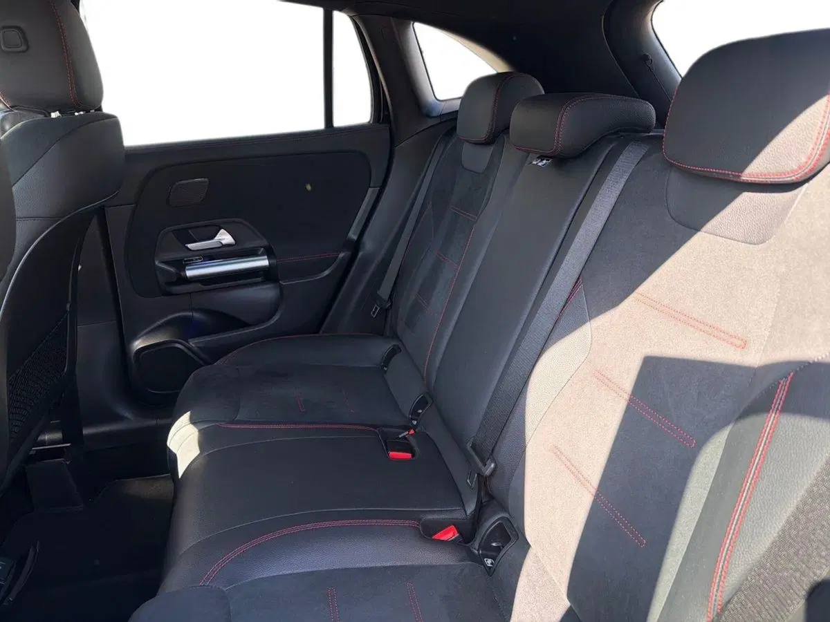 Mercedes-Benz GLA SUV usata a Prato (16)
