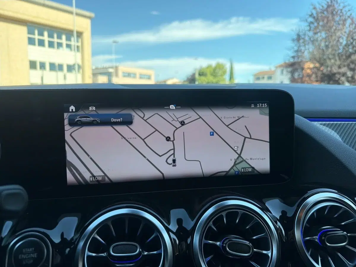 Mercedes-Benz GLA SUV usata a Prato (18)