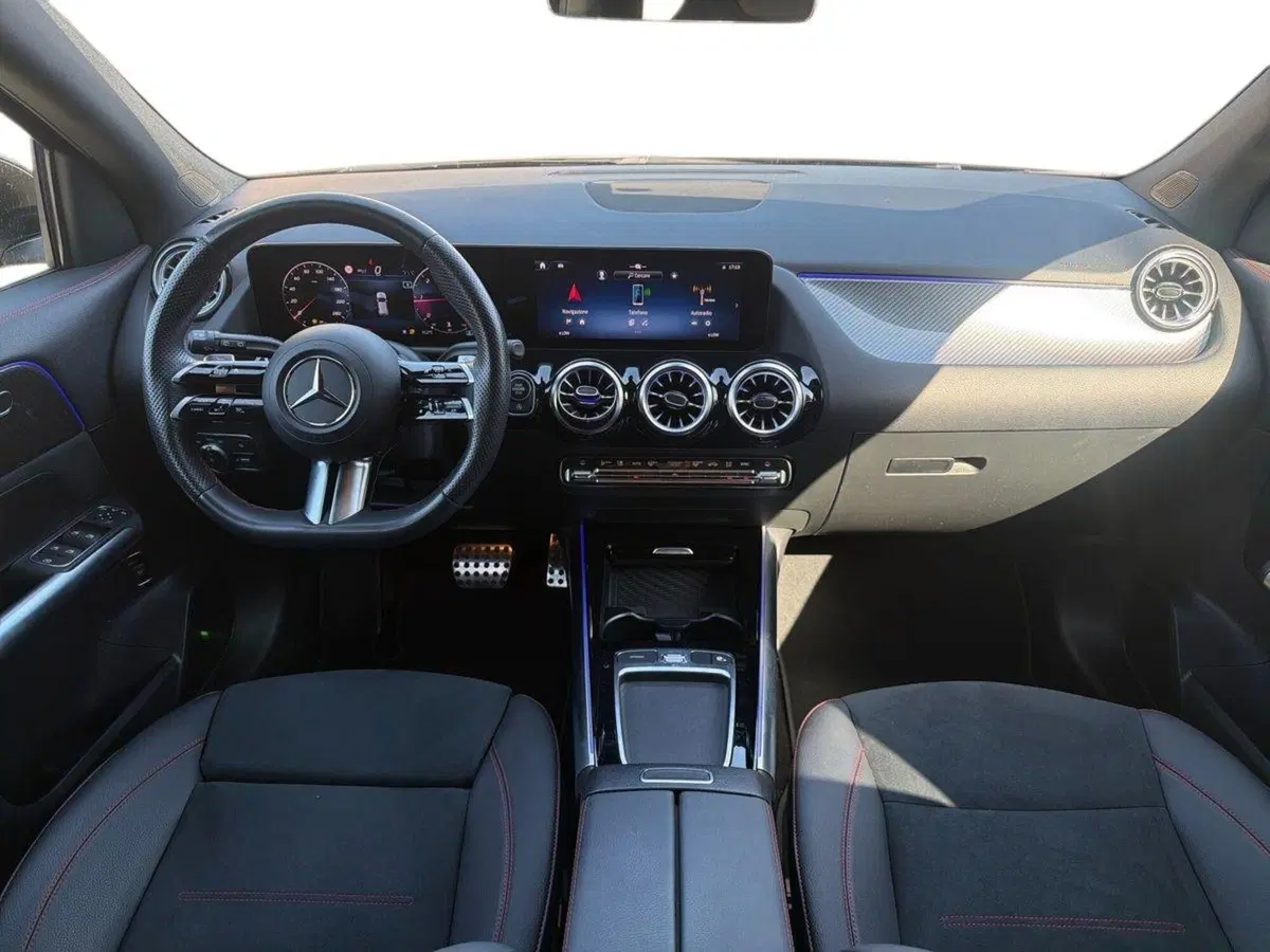 Mercedes-Benz GLA SUV usata a Prato (9)