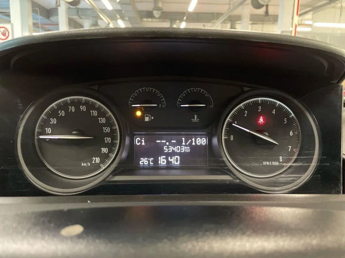 Lancia Ypsilon usata a Prato (13)