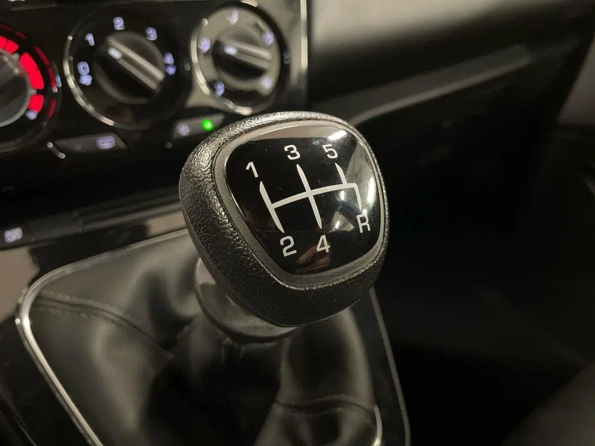 Lancia Ypsilon usata a Prato (18)