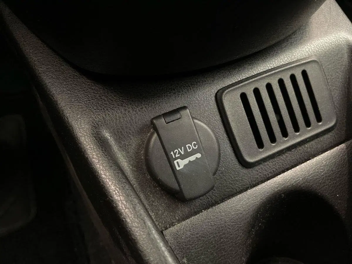 Lancia Ypsilon usata a Prato (19)
