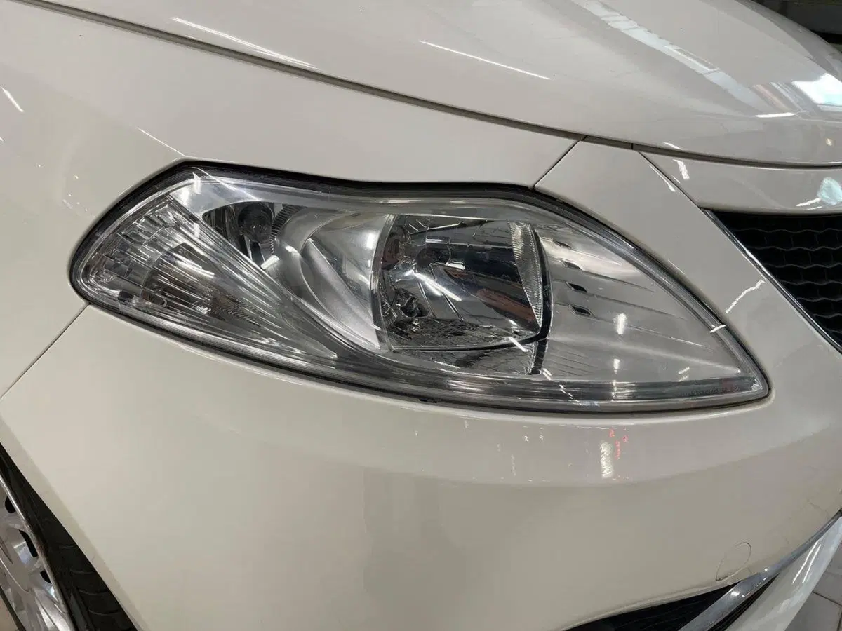 Lancia Ypsilon usata a Prato (7)