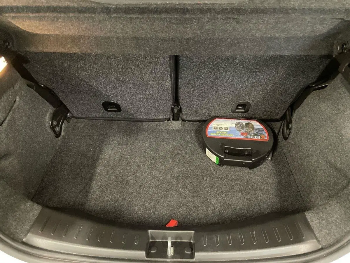 Lancia Ypsilon usata a Prato (8)