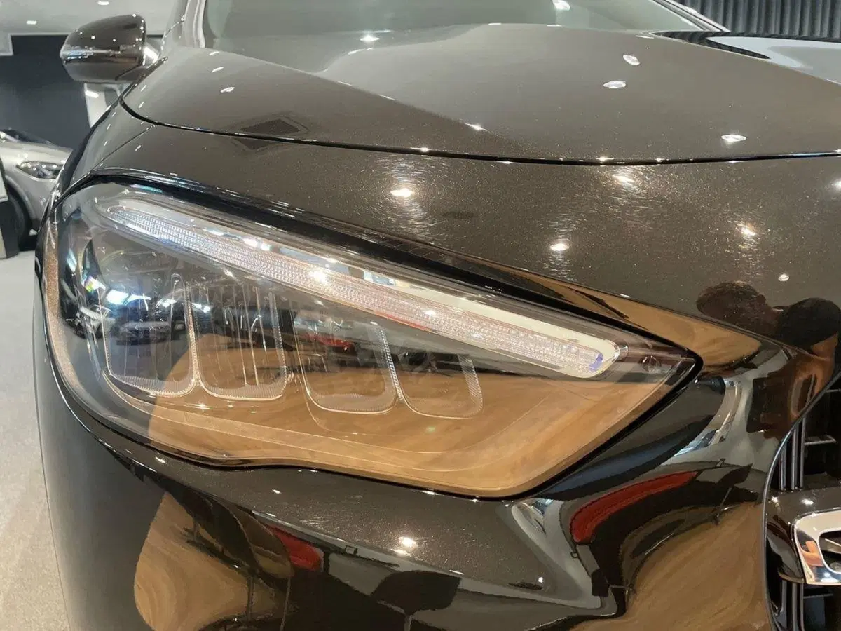 Mercedes-Benz GLA SUV nuova a Firenze (7)