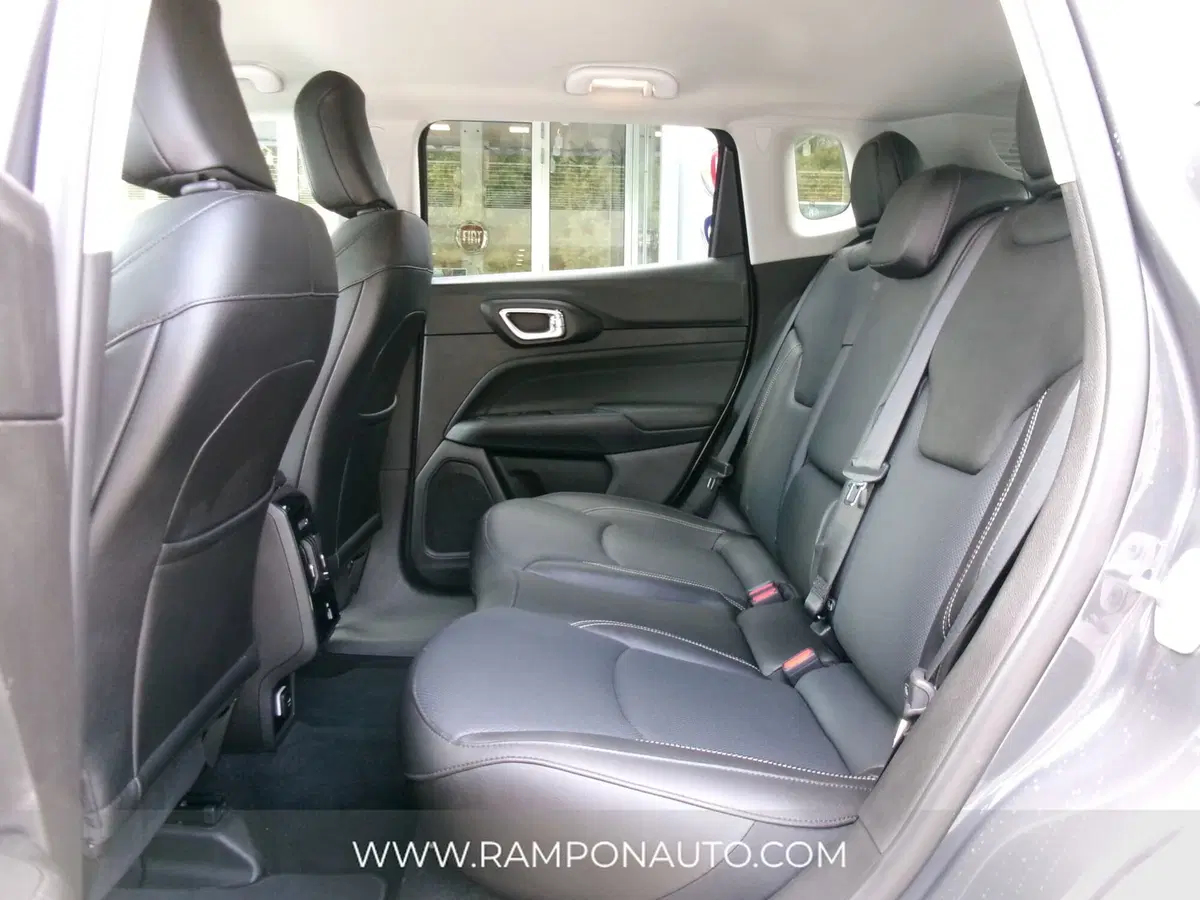 Jeep Compass usata a Venezia (11)