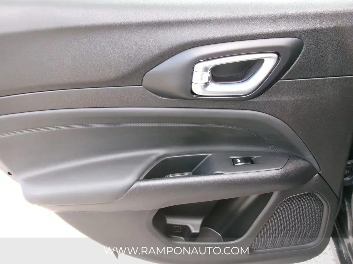 Jeep Compass usata a Venezia (19)