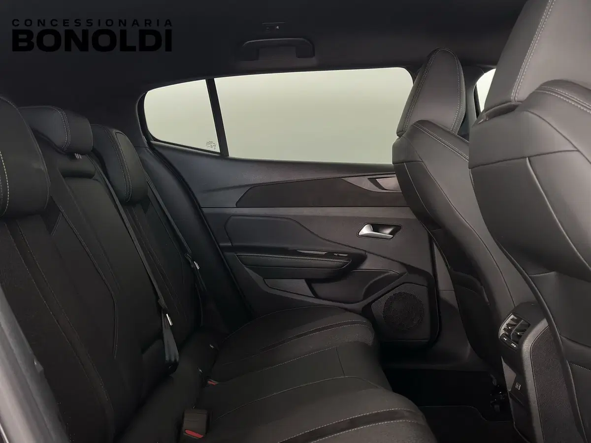 Peugeot 408 usata a Brescia (16)