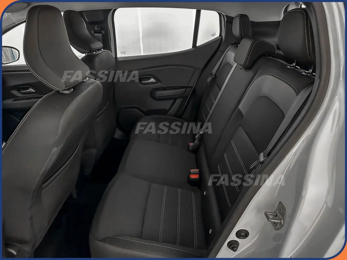 Dacia Sandero Stepway nuova a Milano (10)