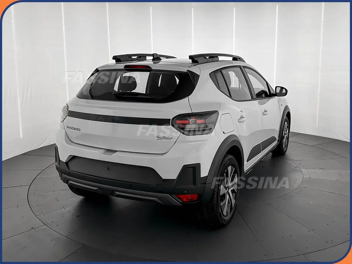 Dacia Sandero Stepway nuova a Milano (6)